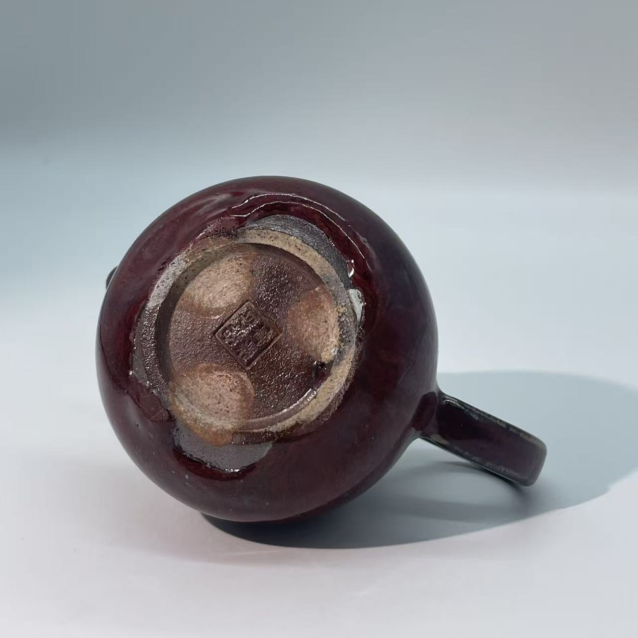 Red-Glazed Teapot - Elegant Ceramic Teapot for Tea Lovers