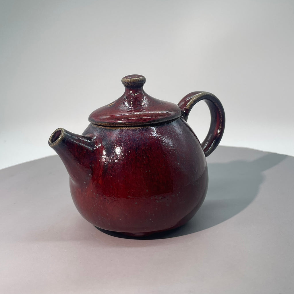 Red-Glazed Teapot - Elegant Ceramic Teapot for Tea Lovers