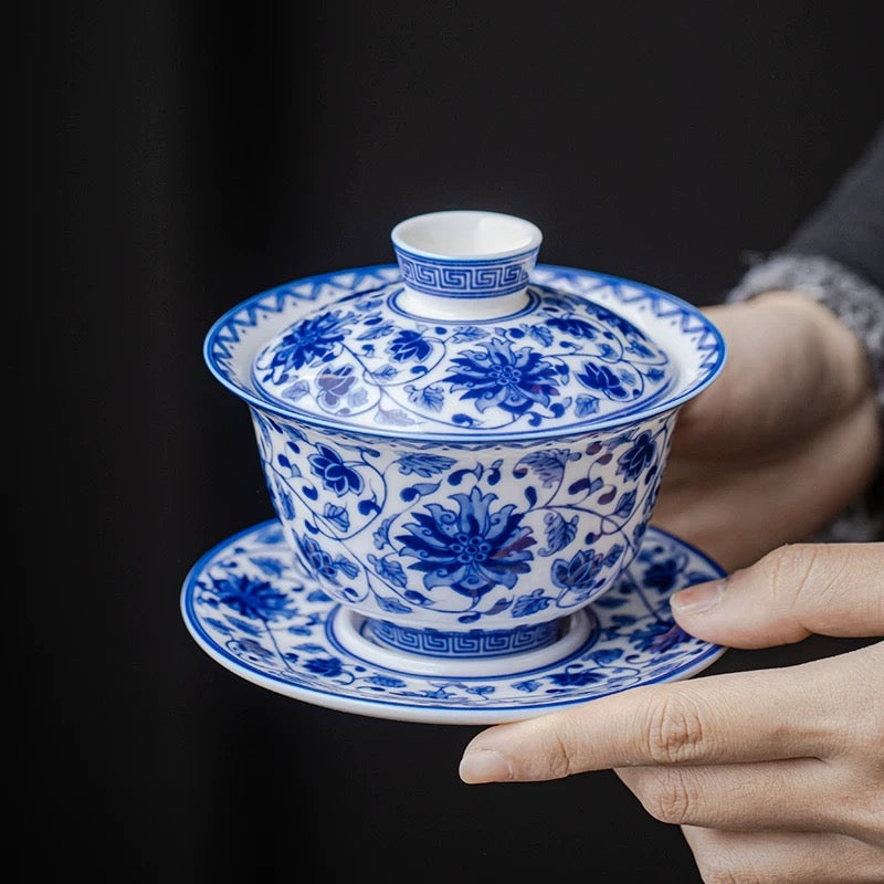 Blue and White Intertwining Lotus Gaiwan